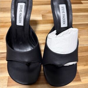 Steve Madden Black Open-Toe Slide Mules